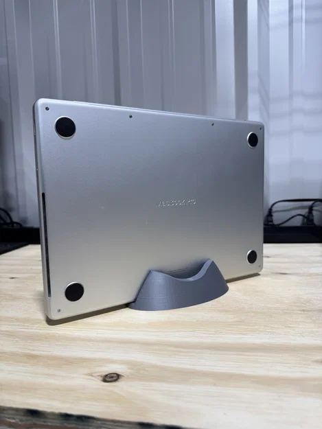 Đế dựng đứng cho MacBook Pro 14 inch - Tối ưu hóa không gian bàn làm việc - Image 1