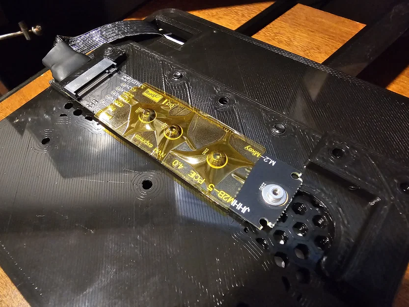 Nắp GMKtec K9 (+ mod capture card) - GMKtec K9 Lid (+ capture card mod) - Image 8