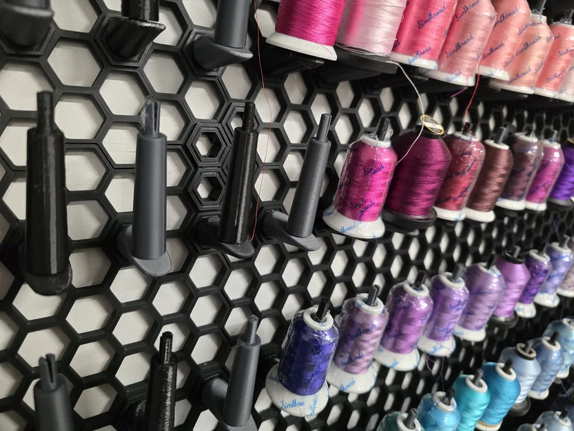 Giá treo chỉ may cho Honeycomb Storage Wall (HSW) - Tiện lợi, gọn gàng - Image 1