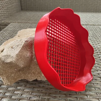 Đồ chơi sàng cát (Toy sand sifter) cho bé