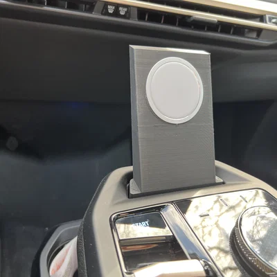 BMW iX - Ngàm gắn iPhone MagSafe