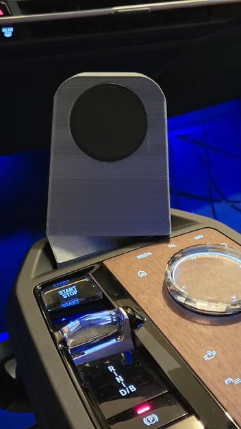 BMW iX - MagSafe Mount kèm quản lý dây (cable management) - Image 2