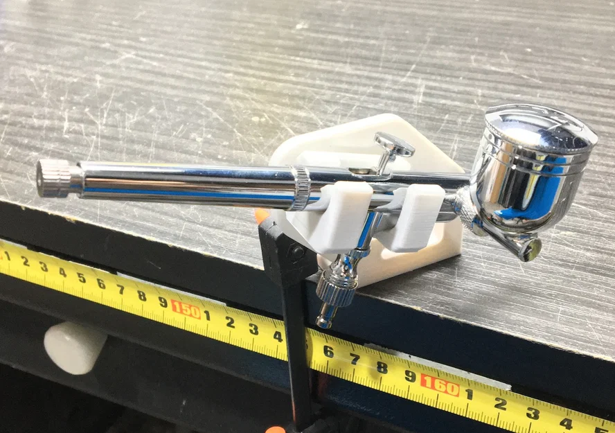 Giá đỡ súng phun sơn Airbrush để bàn - Giải pháp lắp đặt gọn gàng - Image 1