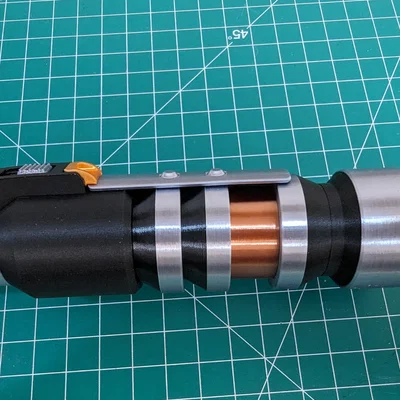 Lightsaber Đầu Tiên của Kyle Katarn