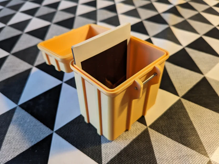 Hộp đựng ảnh Instax Square chống va đập (Rugged box) - Image 1