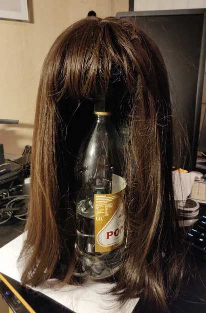 Giá Đỡ Tóc Giả Từ Chai Nước Ngọt (Bottle Wig Stand) - Image 6