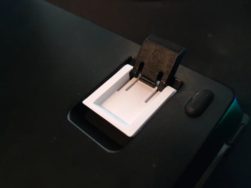 Chân kê thay thế cho Keychron K8 (Keychron K8 Replacment Feet) - Image 2