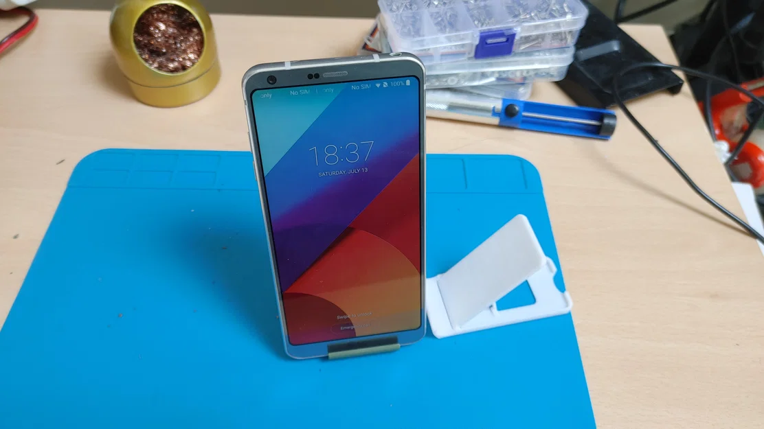 Giá đỡ điện thoại điều chỉnh được (Print-in-place) - Image 2