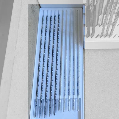 Khay Gridfinity 5x2 để lưỡi cưa lọng siêu dài (flat) – tối đa 20cm