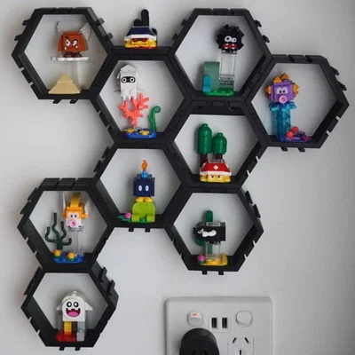 Kệ Trưng Bày Lục Giác cho Mario Minifigs (kèm ngàm gắn tường)