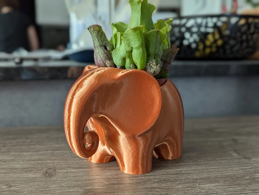 Chậu trồng cây hình voi (Elephant planter) - Image 2