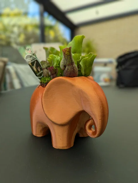 Chậu trồng cây hình voi (Elephant planter) - Image 3