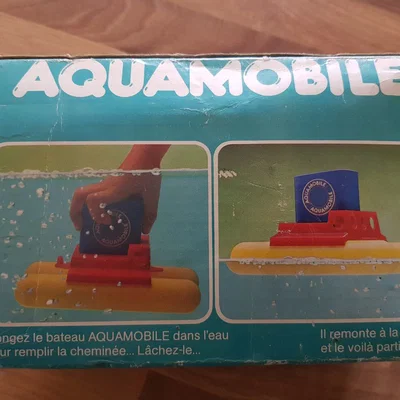 Aquamobile - Thuyền tắm cổ điển chạy bằng nước
