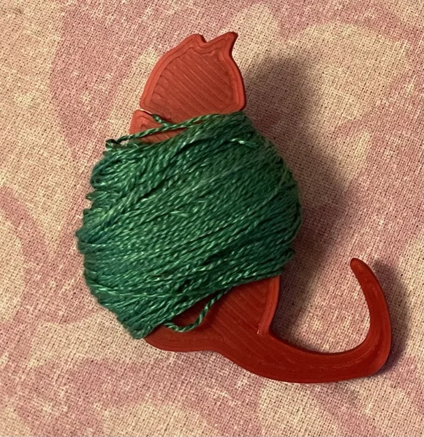 Thẻ quấn chỉ hình mèo (Cat yarn bobbin) cực xinh cho dân thêu thùa - Image 1