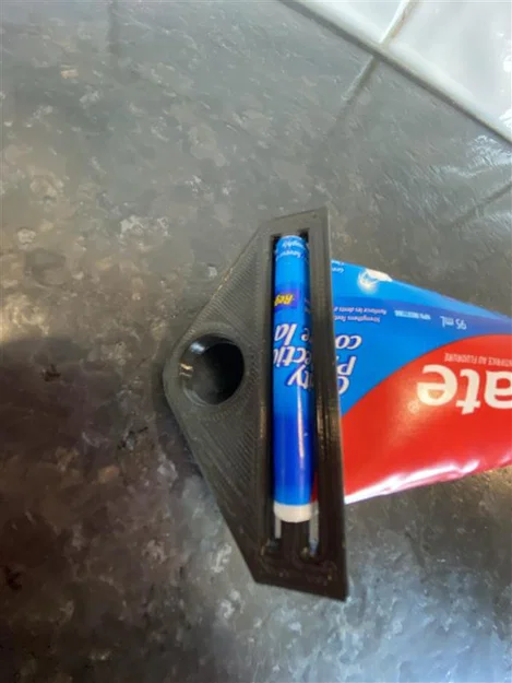 Dụng cụ nặn kem đánh răng 3D tiện dụng, tiết kiệm - Image 4