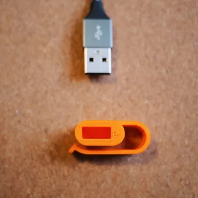 Kẹp giữ cáp USB A (Cable Holder/Clip) – Cable Management & Storage