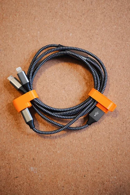 Kẹp giữ cáp USB A (Cable Holder/Clip) – Cable Management & Storage - Image 5