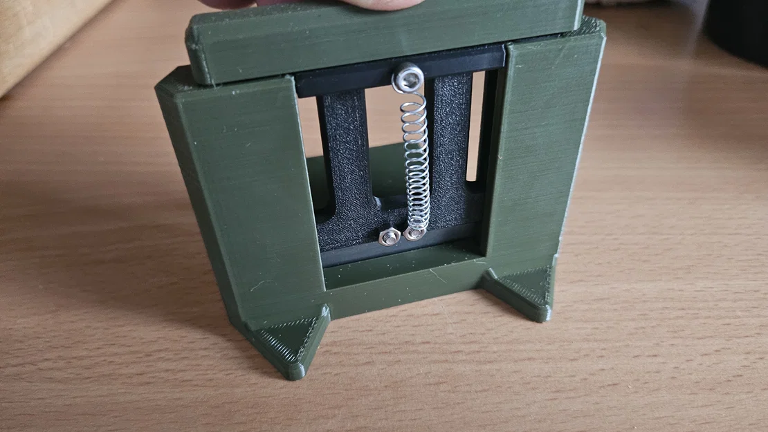 Máy cắt mini kiểu Guillotine sử dụng lưỡi dao Stanley 3D Printing - Image 3