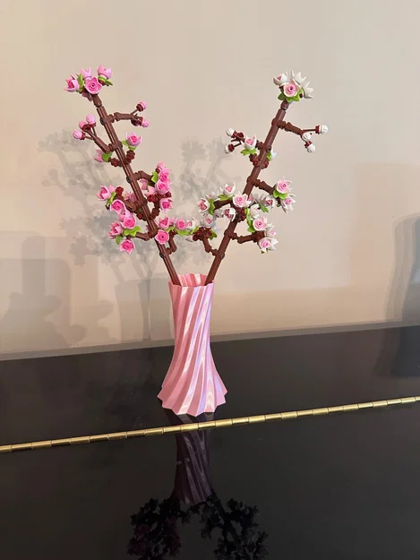 Bình hoa dáng mảnh cho LEGO Cherry Blossom (và cả hoa thật) - Image 1