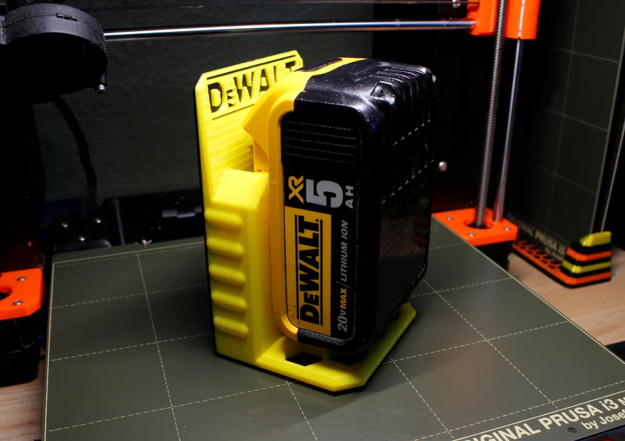 Giá/Cradle giữ pin DeWALT Battery Holder (20V) treo tường hoặc để bàn - Image 7
