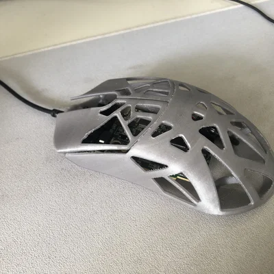 Eos - Vỏ chuột tối giản dựa trên Logitech G402 Hyperion Fury