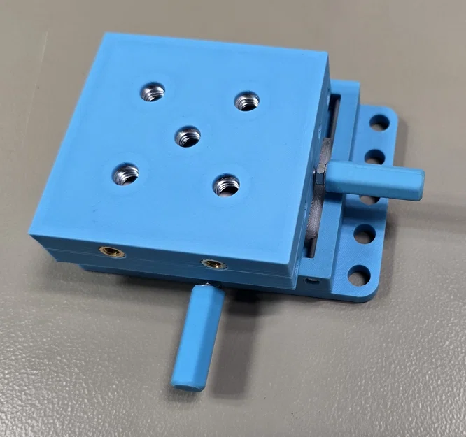 Bàn trượt tịnh tiến 2 trục (XY linear stage) tự lắp ráp - Image 1
