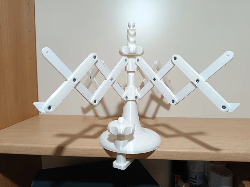Bộ Cuốn Cuộn Sợi (Swift) Kỷ Niệm Ngoại – Grandma's Swift Skein Winder - Image 1