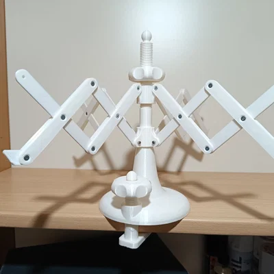Bộ Cuốn Cuộn Sợi (Swift) Kỷ Niệm Ngoại – Grandma's Swift Skein Winder