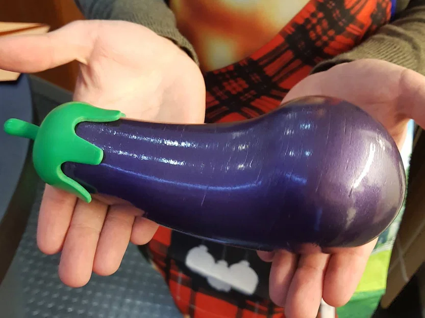 Mẫu in 3D chai đựng đồ hình quả cà tím (Aubergine) độc đáo - Image 1