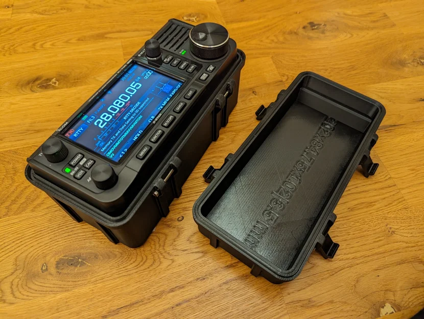 Hộp bảo vệ siêu bền cho Icom IC-705 (Rugged Box 3D) - Image 1