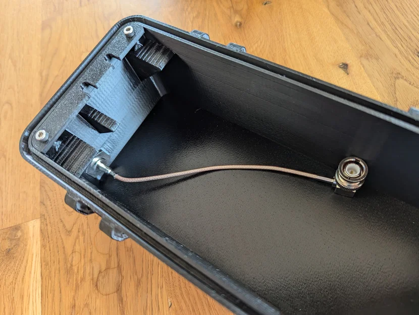 Hộp rugged di động cho Icom IC-705 - Image 3