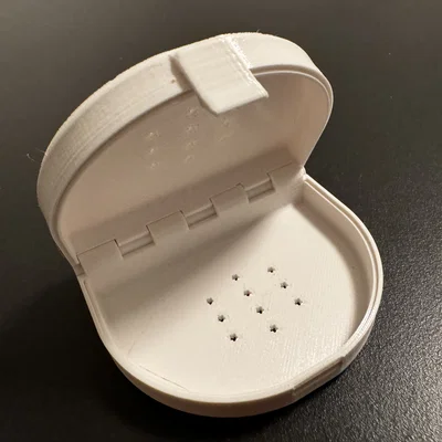 Hộp Đựng Niềng Răng Và Máng Chỉnh Nha In 3D Tiện Lợi