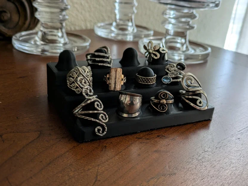 Khay Đựng Nhẫn 3D Tiện Dụng Cho Bàn Trang Điểm (Ring Holder) - Image 1