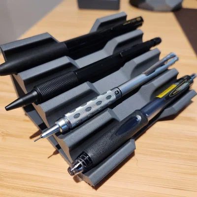 Giá Đỡ Bút (Pen Stand)