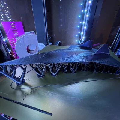 Mô hình máy bay Dark Star 3D và chân đế lắp ráp