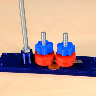 PET Bottle Cutter | Cortador de botellas (Dụng cụ cắt chai PET)