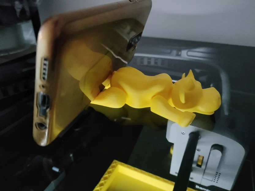 Giá đỡ điện thoại bò cute khớp nối (Articulated Cute Cow Phone Stand) - Image 6