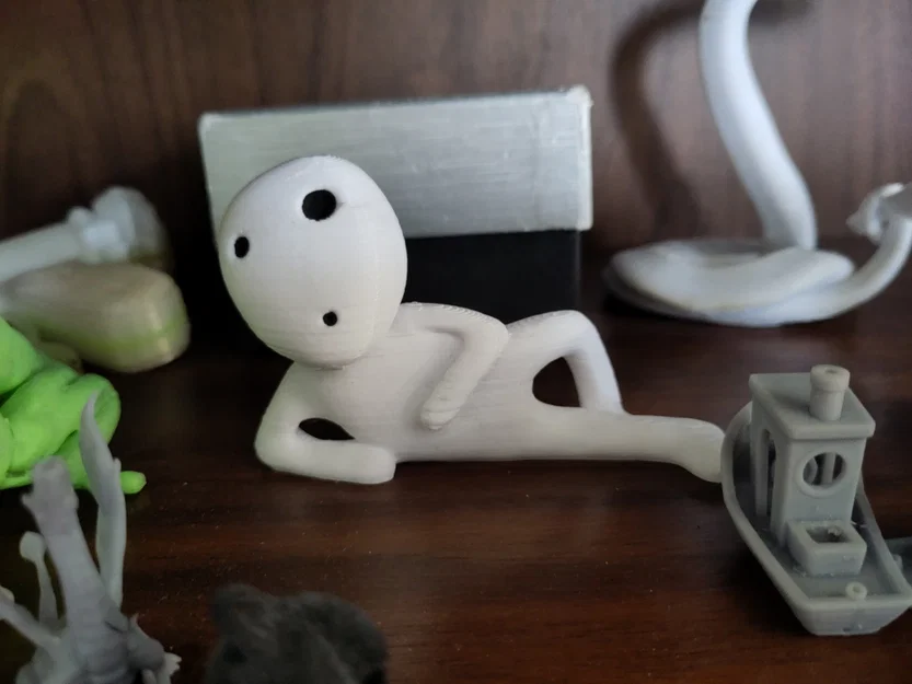 Mô hình Kodama nằm thư giãn - Decor trang trí Ghibli dễ thương - Image 1