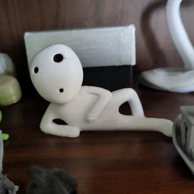 Mô hình Kodama nằm thư giãn - Decor trang trí Ghibli dễ thương