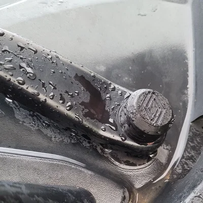 Nắp che đai ốc cần gạt mưa Renault (Renault wiper nut cover)