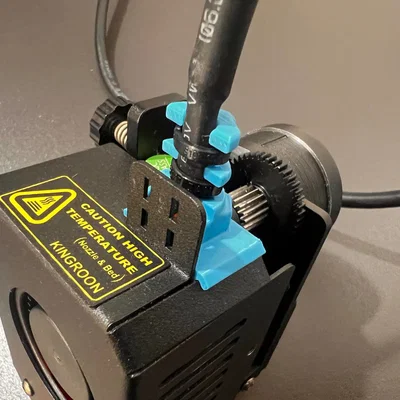 Kingroon KP3s Pro V2 - Dẫn hướng dây extruder