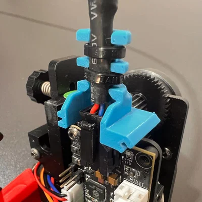 Kingroon KP3s Pro V2 - Dẫn hướng dây extruder