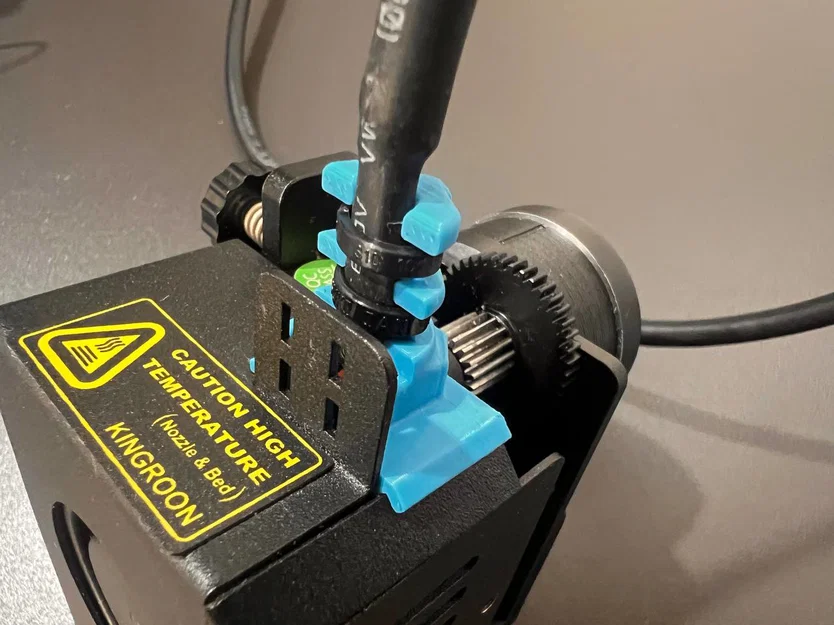 Kingroon KP3s Pro V2 - Dẫn hướng dây extruder - Image 4