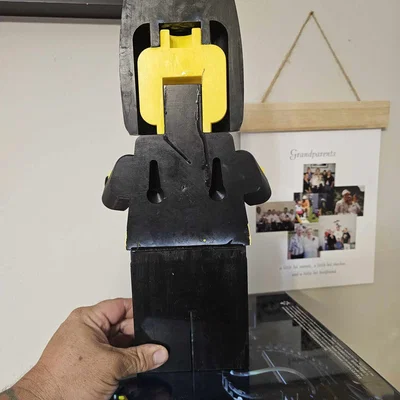 Giá treo giấy vệ sinh hình nhân vật Batman độc đáo cho phòng tắm