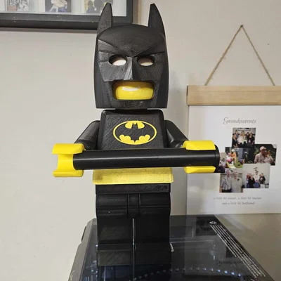 Giá treo giấy vệ sinh hình nhân vật Batman độc đáo cho phòng tắm