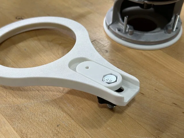 Cữ cắt vòng tròn cho router Dewalt (Dewalt router circle jig) - Image 3