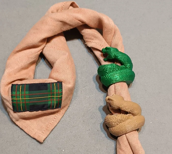 Vòng giữ khăn quàng Hướng đạo sinh hình rắn Kaa (woggle) in 3D - Image 2