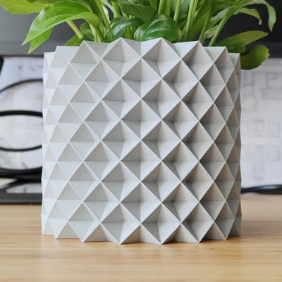 Chậu cây Quartz & Planter – thiết kế Vase Mode (hình học tinh thể)