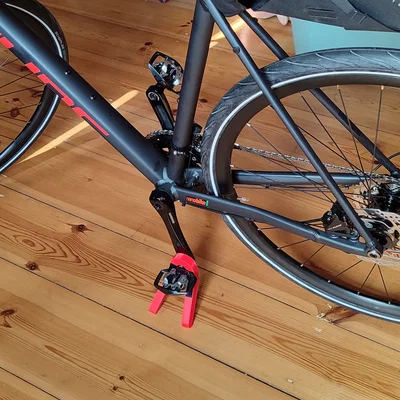 Stand dựng xe đạp (nghiêng theo pedal) – parametric