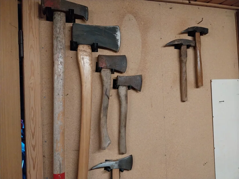 Giá treo tường cho rìu/dụng cụ (axe/tool wall holder) - Image 1